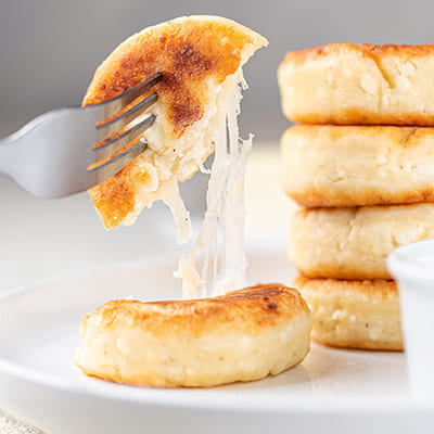 Сирники з моцарелою (солоні)